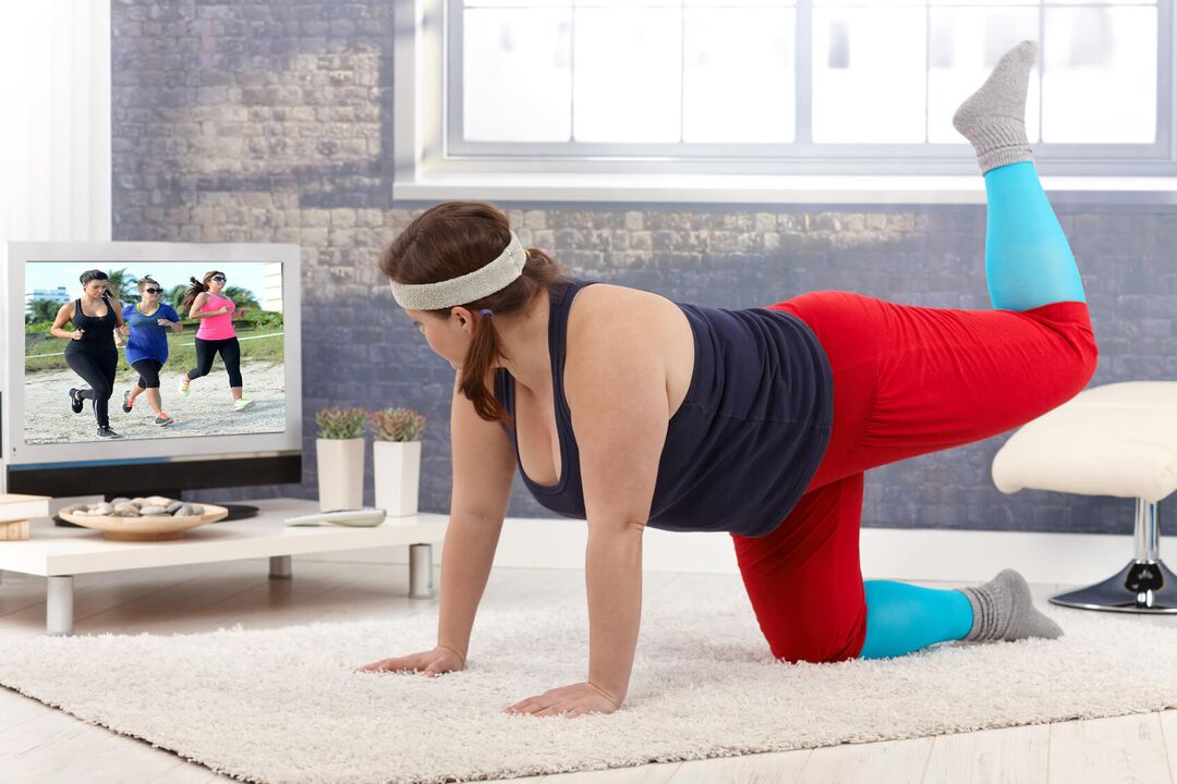 latihan untuk menurunkan berat badan di depan TV